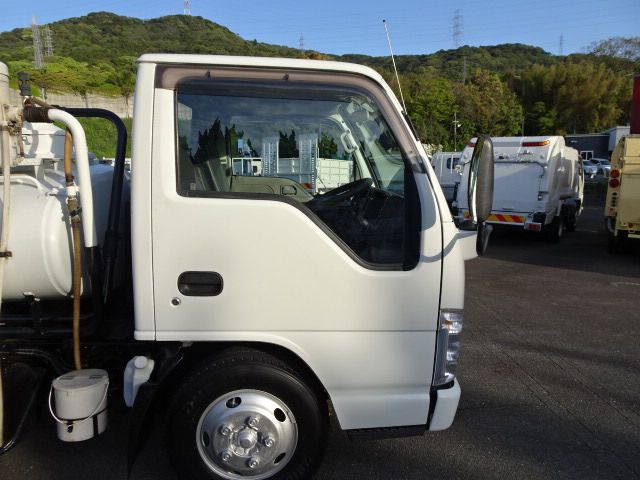 ISUZU  2009 Image 31