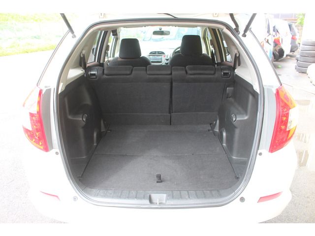 HONDA FIT SHUTTLE 4WD 2012 Image 31