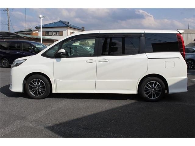 TOYOTA NOAH 2016 Image 31