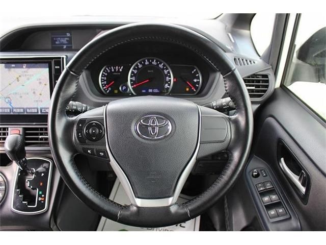 TOYOTA NOAH 2016 Image 31