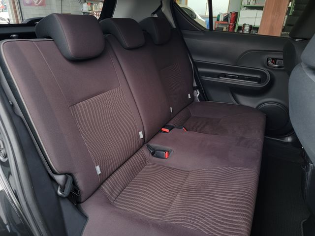 TOYOTA AQUA 2016 Image 31