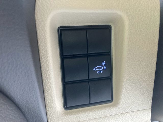 TOYOTA LANDCRUISER PRADO 2022 Image 31