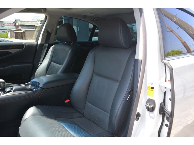 TOYOTA LEXUS LS460 2013 Image 31