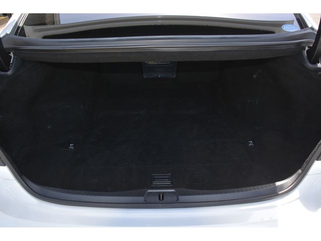 TOYOTA LEXUS LS460 2013 Image 31