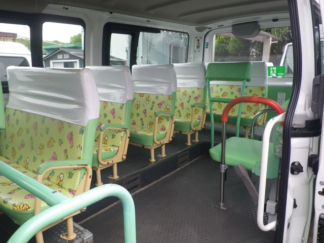 NISSAN NV350 CARAVAN WAGON 2016 Image 31