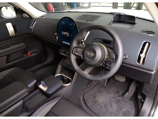 BMW MINI COUNTRYMAN 2024 Image 31