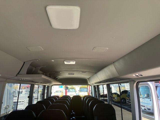 TOYOTA COASTER 2017 Image 31