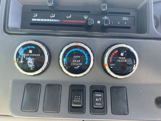 NISSAN CIVILIAN 2012 Image 31