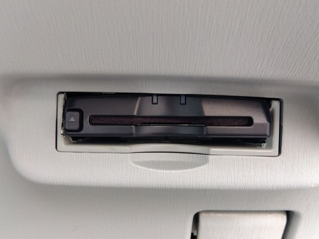 TOYOTA PRIUS 2010 Image 31