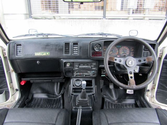 ISUZU GEMINI SEDAN 1983 Image 31