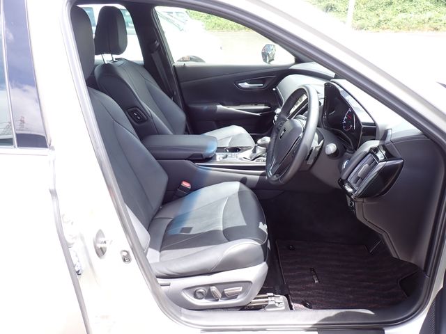 TOYOTA CROWN SEDAN HYBRID 2019 Image 31