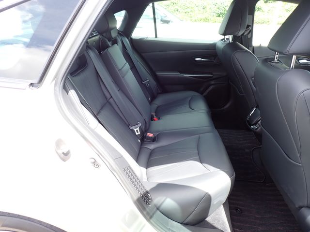 TOYOTA CROWN SEDAN HYBRID 2019 Image 31