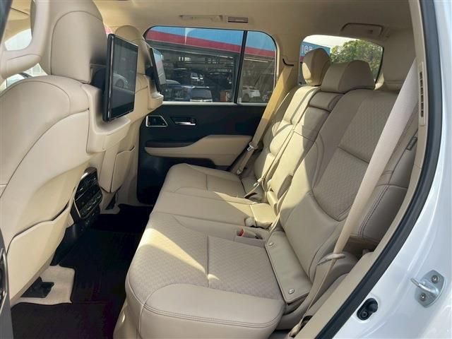 TOYOTA LANDCRUISER WAGON 2024 Image 31