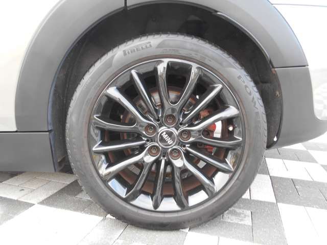 BMW MINI COOPER S CL 2015 Image 31