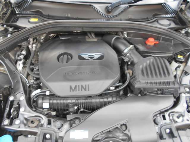 BMW MINI COOPER S CL 2015 Image 31