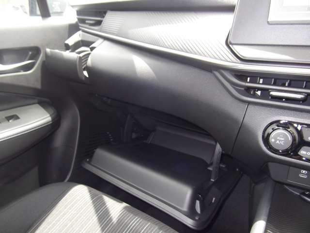 NISSAN NOTE 4WD 2024 Image 31