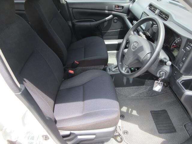 TOYOTA PROBOX VAN 4WD 2019 Image 31