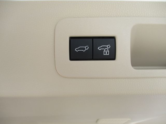 TOYOTA LANDCRUISER WAGON 2023 Image 31