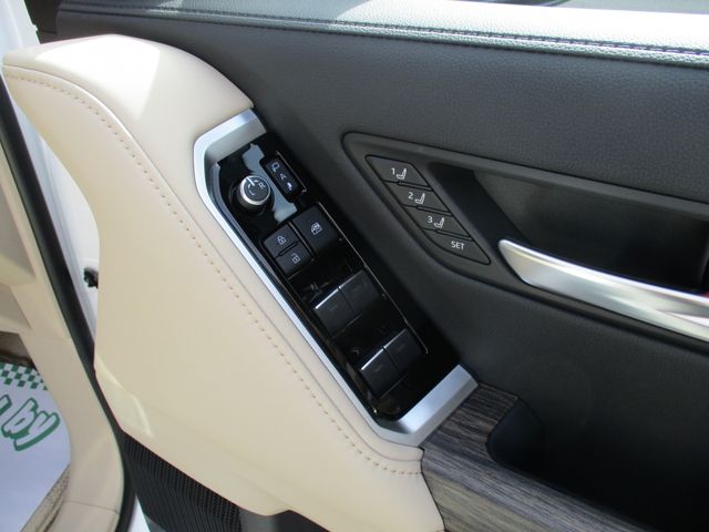 TOYOTA LANDCRUISER WAGON 2023 Image 31