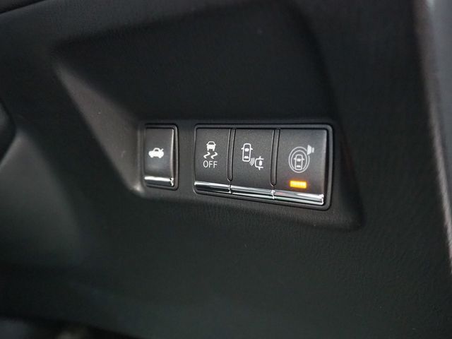 NISSAN FUGA 2015 Image 31