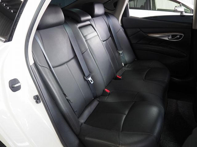 NISSAN FUGA 2015 Image 31