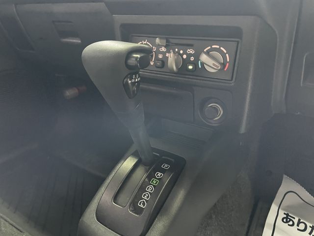 MITSUBISHI PAJERO MINI 2007 Image 31