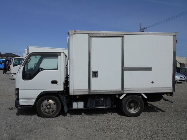 ISUZU ELF 2006 Image 31