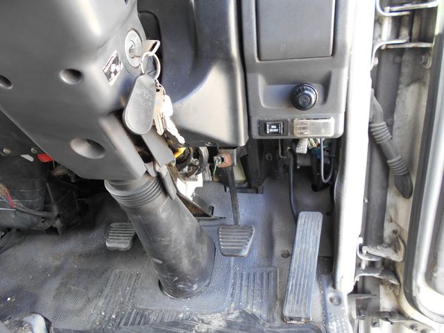 ISUZU ELF 2006 Image 31