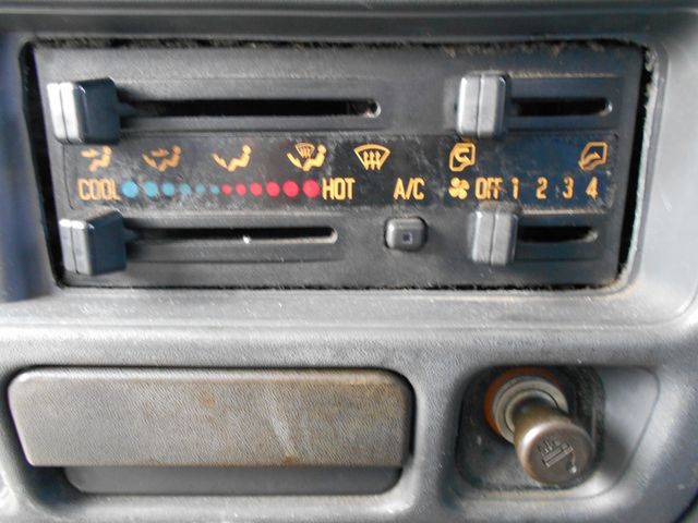 ISUZU ELF 2006 Image 31