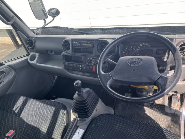 TOYOTA DYNA 2022 Image 31