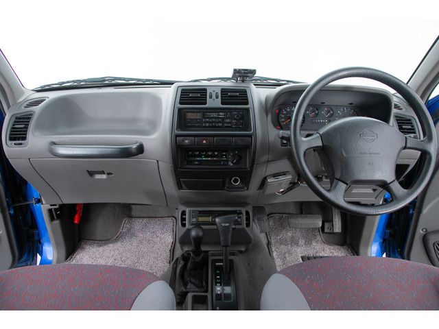 NISSAN MISTRAL 1996 Image 31