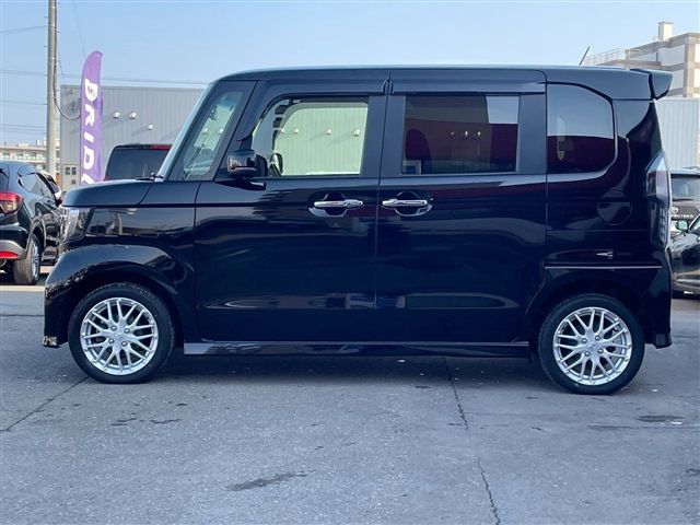 HONDA N BOX CUSTOM 4WD 2023 Image 31