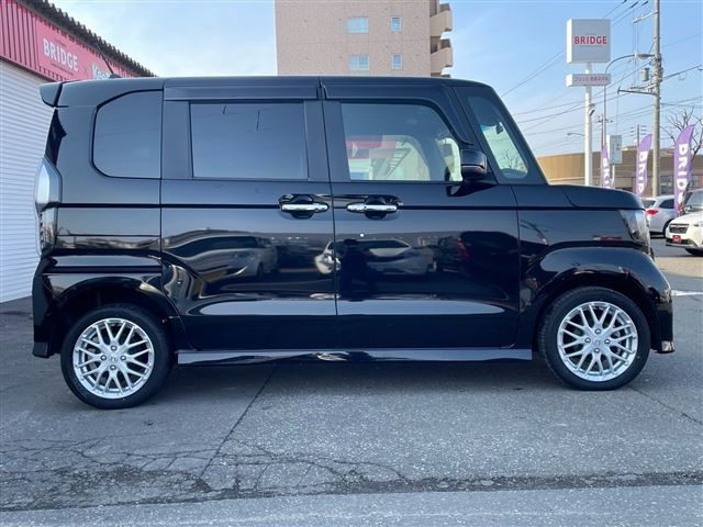 HONDA N BOX CUSTOM 4WD 2023 Image 31