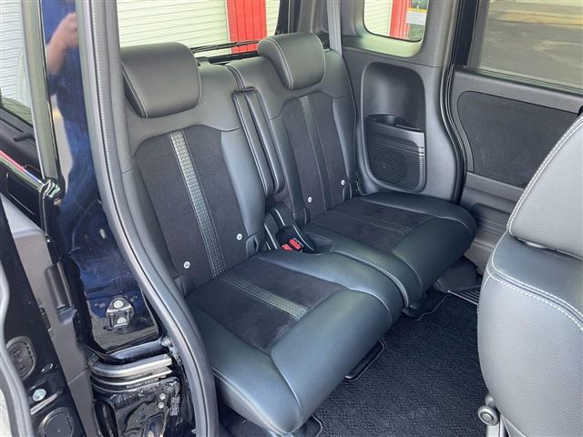 HONDA N BOX CUSTOM 4WD 2023 Image 31