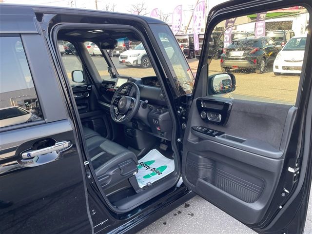 HONDA N BOX CUSTOM 4WD 2023 Image 31