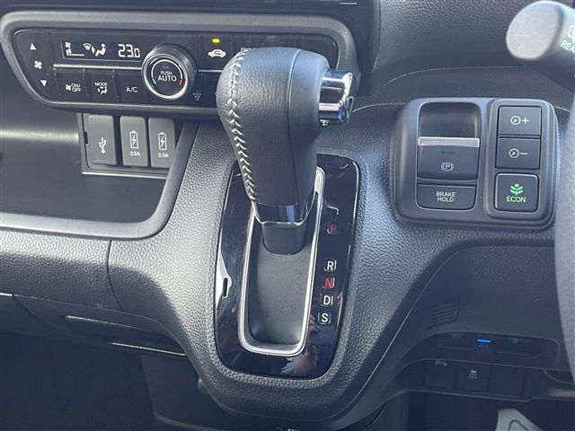 HONDA N BOX CUSTOM 4WD 2023 Image 31