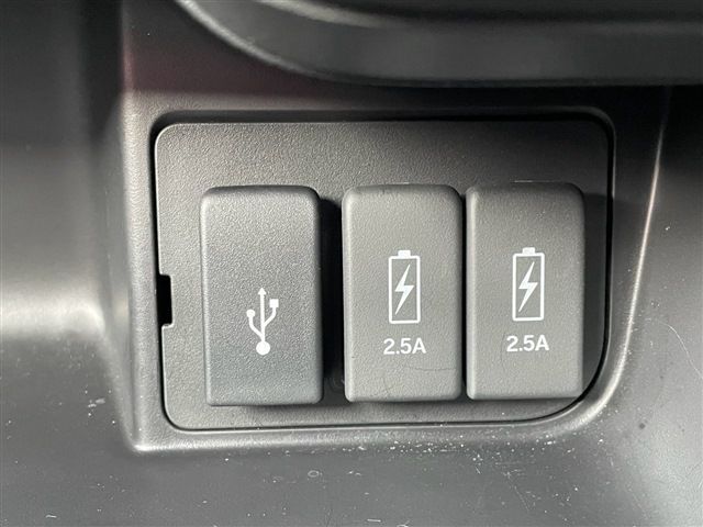 HONDA N BOX CUSTOM 4WD 2023 Image 31