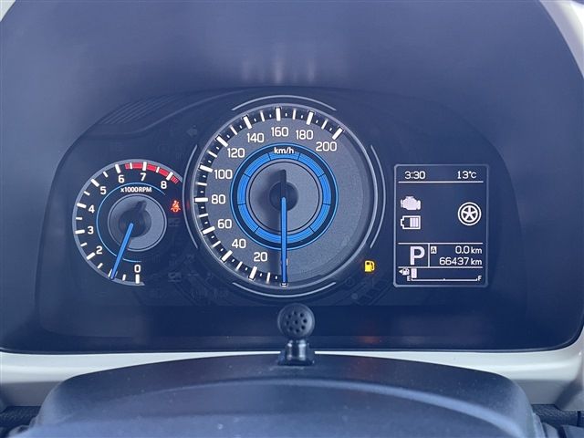 SUZUKI XBEE 4WD 2018 Image 31