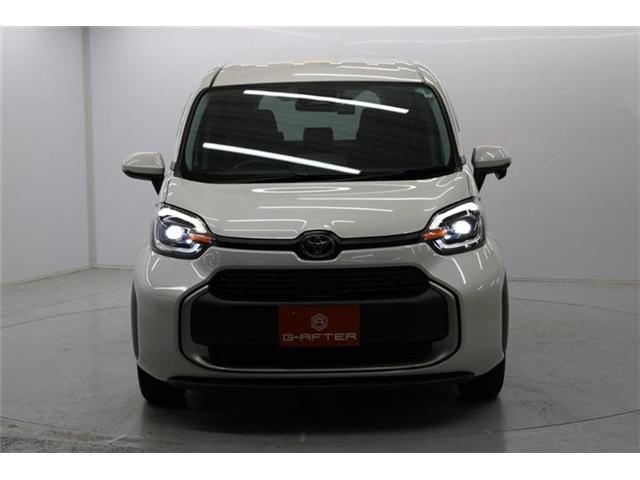 TOYOTA SIENTA HYBRID 2023 Image 31