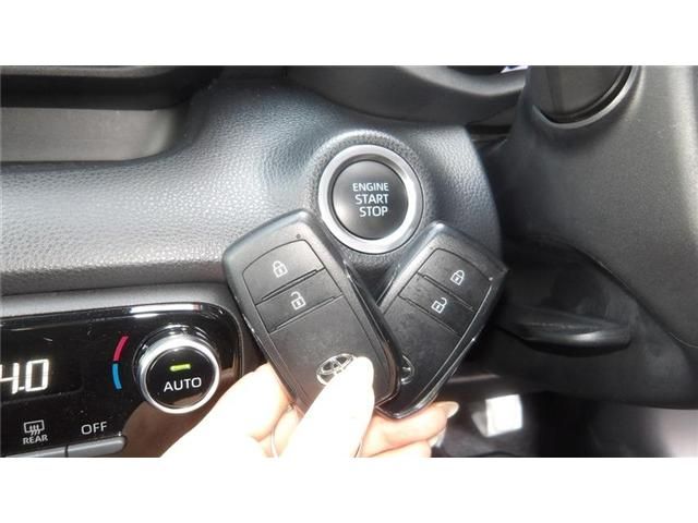 TOYOTA YARIS 2020 Image 31