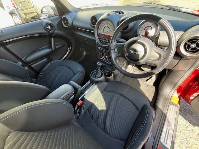 BMW MINI CROSSOVER 2013 Image 31