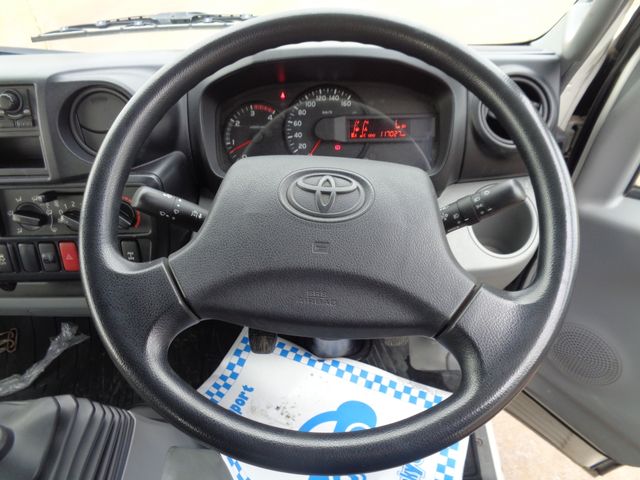 TOYOTA DYNA 2016 Image 31