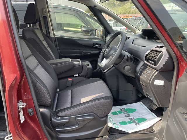 NISSAN SERENA  S-HYBRID 4WD 2020 Image 31