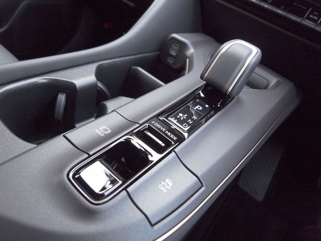 TOYOTA CROWN CROSSOVER 2022 Image 31