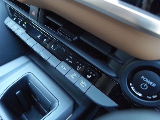 TOYOTA CROWN CROSSOVER 2022 Image 31