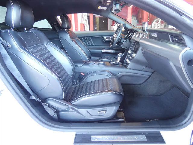 FORD MUSTANG 2015 Image 31