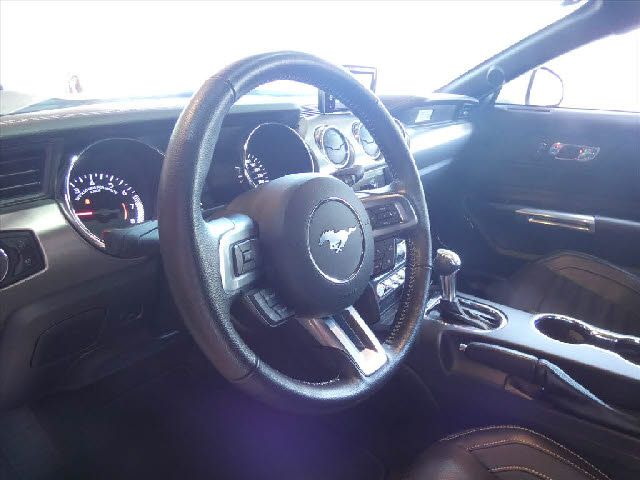 FORD MUSTANG 2015 Image 31