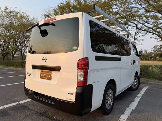 NISSAN NV350 CARAVAN 4WD 2014 Image 31