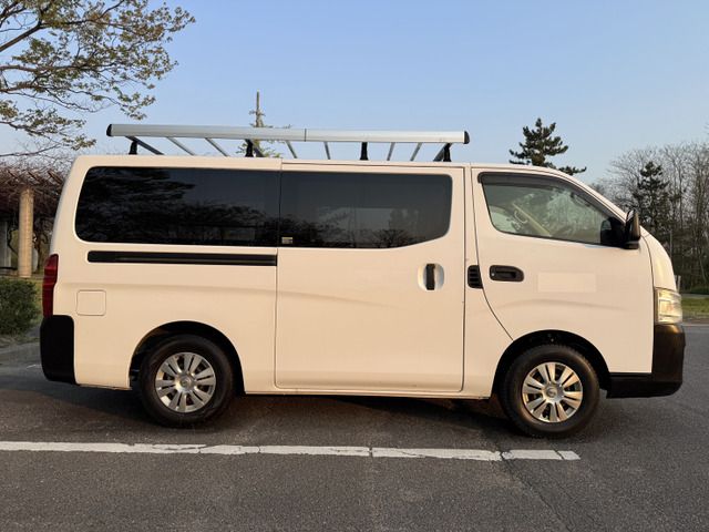 NISSAN NV350 CARAVAN 4WD 2014 Image 31
