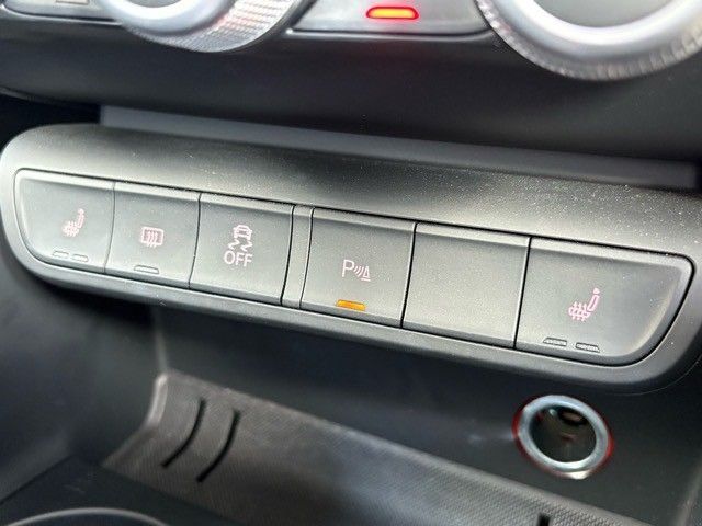 AUDI A1 SPORTBACK 2018 Image 31